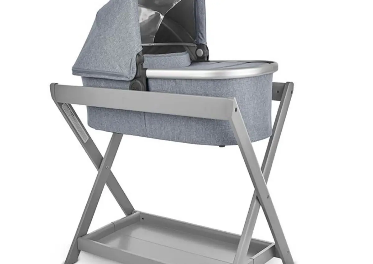 Uppababy Bassinet and Stand